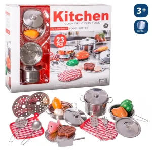 S/23 JUEGO MENAJE METAL ACCESORIOS PLASTICO , CAJA ABIERTA 43X35 CM.