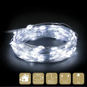 MICRO-LED 50 LUCES BLANCO GUIRNALDA A PILAS 3 X AA (NO INCLUIDAS). IP44. 8 FUNCIONES Y 6 HRS DE FUNCIONAMIENTO. LUZ FIJA. USO INTERIOR/EXTERIOR. LONGITUD: 490 CM + EXTENSIÓN. DISTANCIA ENTRE BOMBILLAS: 10CM.