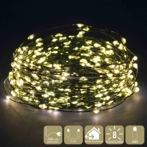 CADENA 480 MICROLED CÁLIDO FUNCIONA CON LA RED ELÉCTRICA 6W. TRANSFORMADOR CON 8 FUNCIONES. IP44 (USO INTERIOR / EXTERIOR) CABLE DE COLOR VERDE DISTANCIA ENTRE BOMBILLAS: 5 CM. 480 LEDS DE LUZ CÁLIDA EXTENSIÓN DE CABLE: 5 METROS.