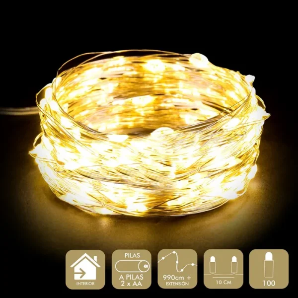 MICRO-LED 100 LUCES METAL CÁLIDO FUNCIONA A PILAS: 2 X AA (NO INCLUIDAS). IP20 (SOLO USO INTERIOR) CABLE TRANSPARARENTE DISTANCIA ENTRE BOMBILLAS: 10 CM. 100 LEDS DE LUZ CÁLIDA EXTENSIÓN DE CABLE: 30 CM. ESTE PRODUCTO NO TIENE LA